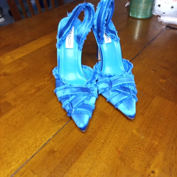 Steve Madden Electric Blue Frayed Strap Heels - Picture 2 of 7